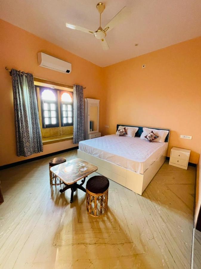 Vedsa Haveli Apartment อุเดเปอร์ ภายนอก รูปภาพ